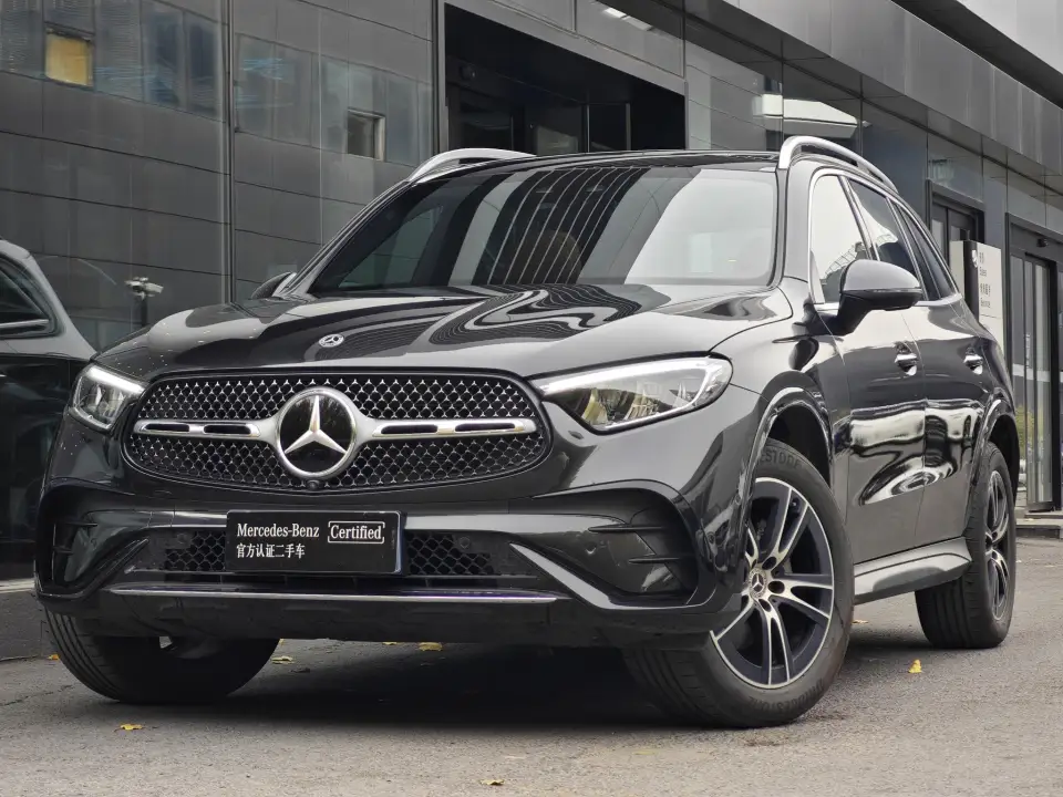 Mercedes-Benz GLC GLC 260 L 4MATIC Luxury 5 мест