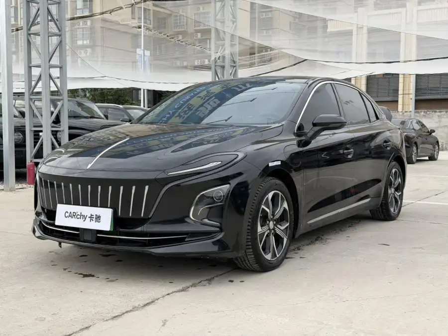 Hongqi E-QM5