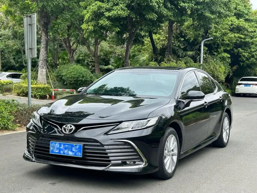 Toyota Camry 2.0GVP Lead