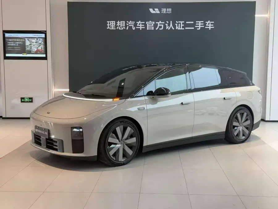 Li Auto i6 4WD Standard