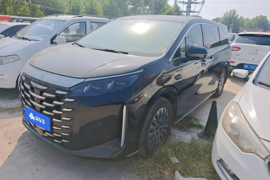 BYD Xia DM-i 180KM
