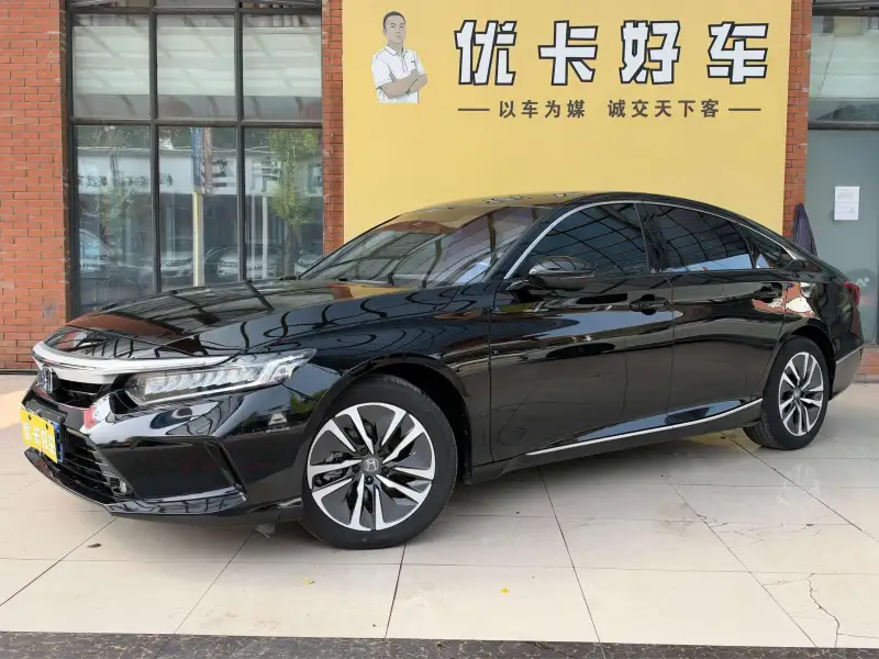 Honda Inspire · 2.0L