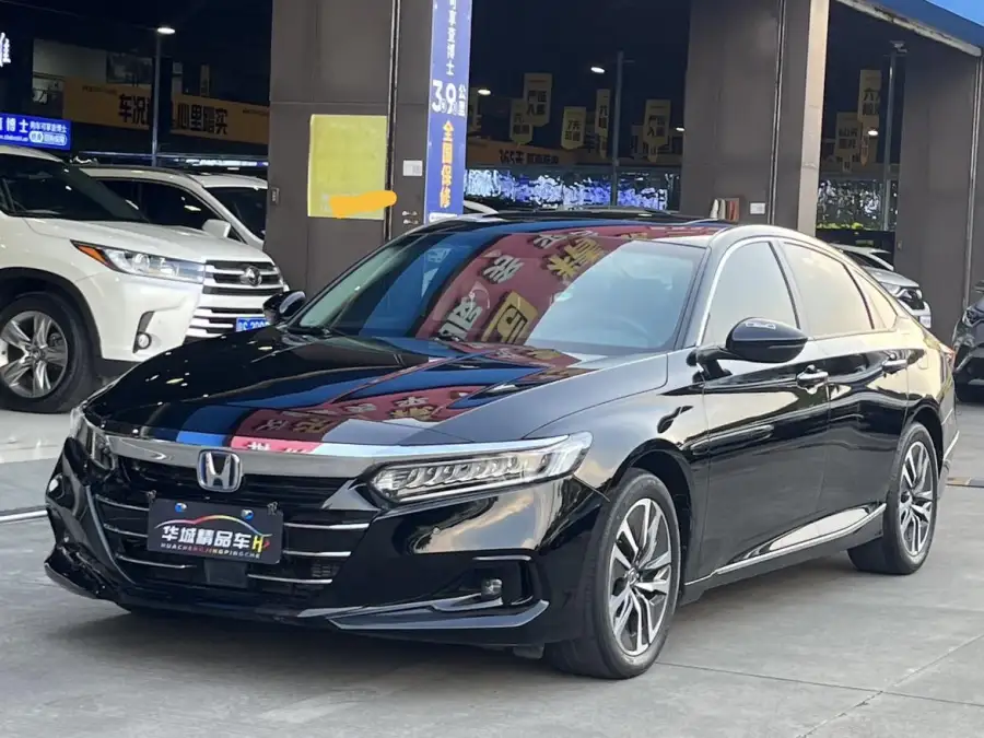 Honda Accord · 2.0L