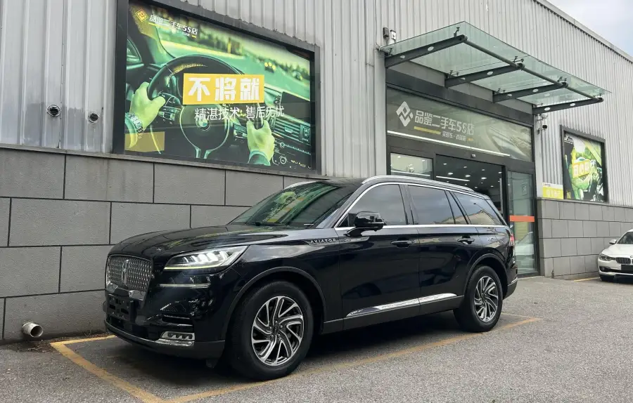 Lincoln Aviator 3.0T V6 4WD