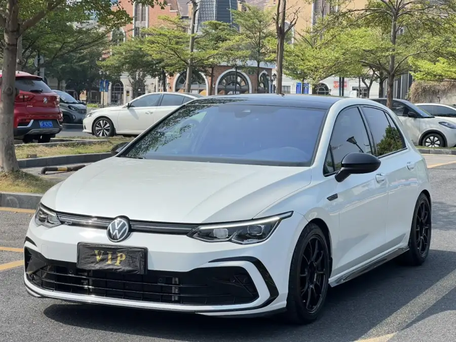 Volkswagen Golf 280TSI DSG R-Line