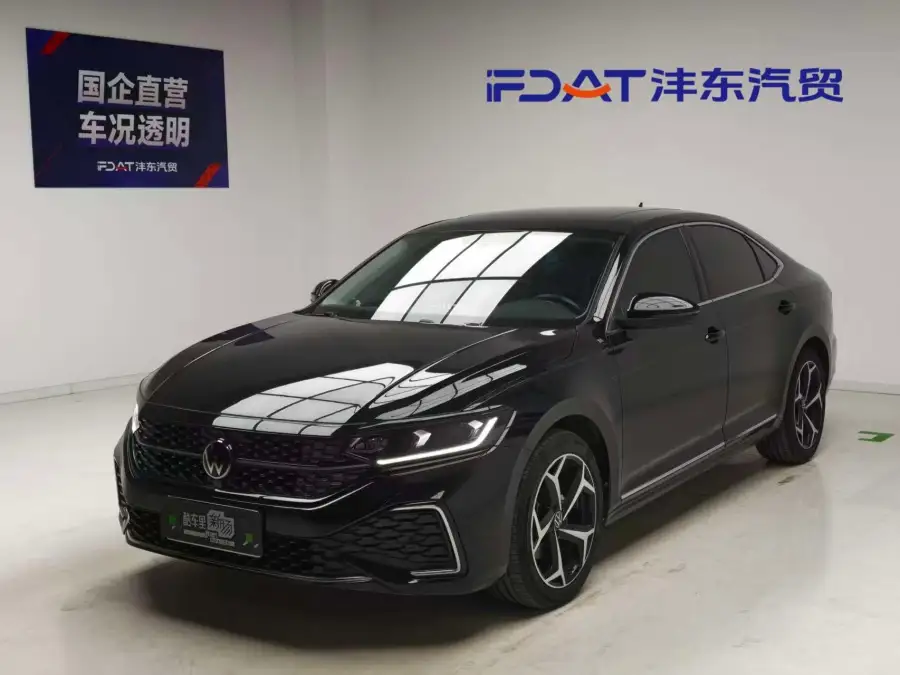 Volkswagen Passat 380TSI Elite