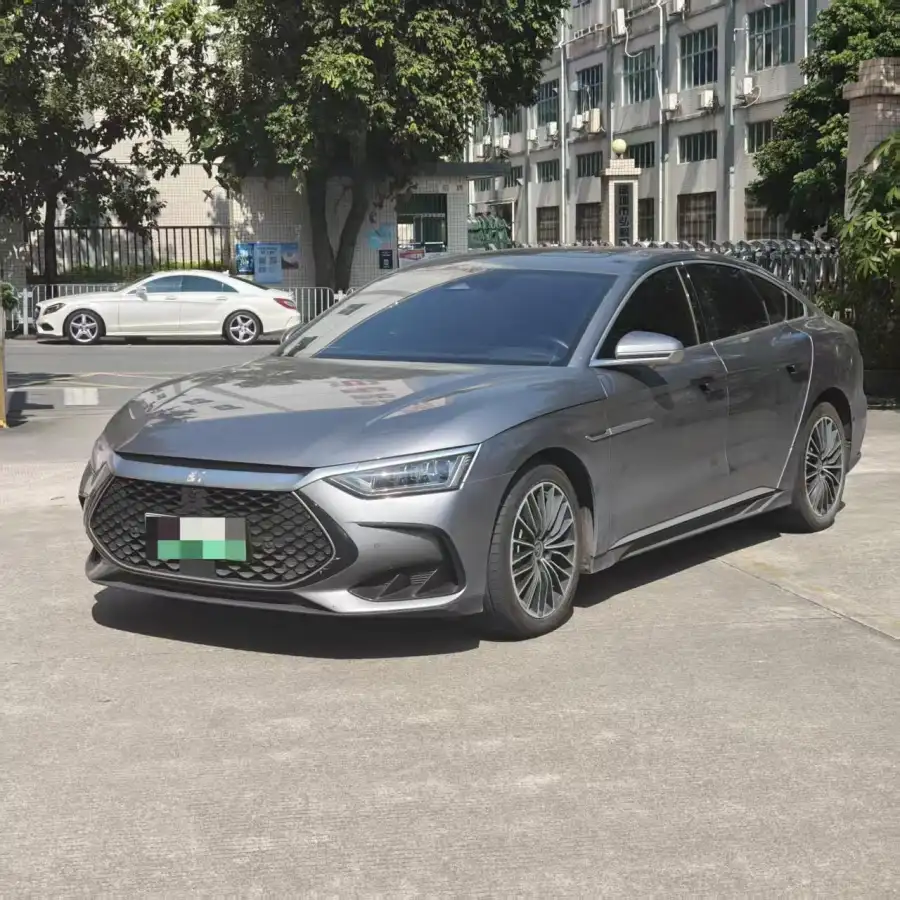 BYD Han DM DM-i 121KM