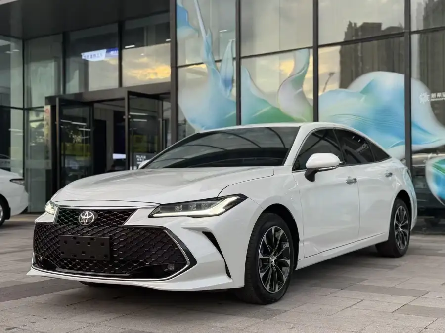 Toyota Avalon 2.5L Luxury