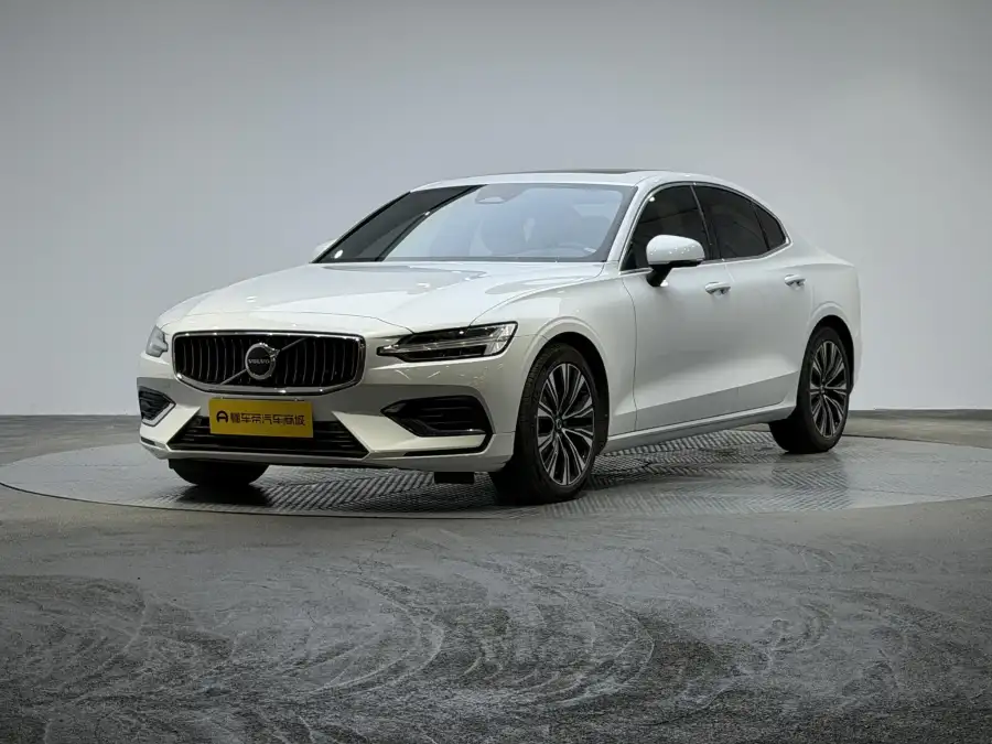 Volvo S60 B4 Luxury