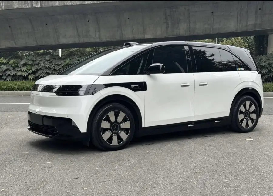 Zeekr MIX 102kWh Long Range