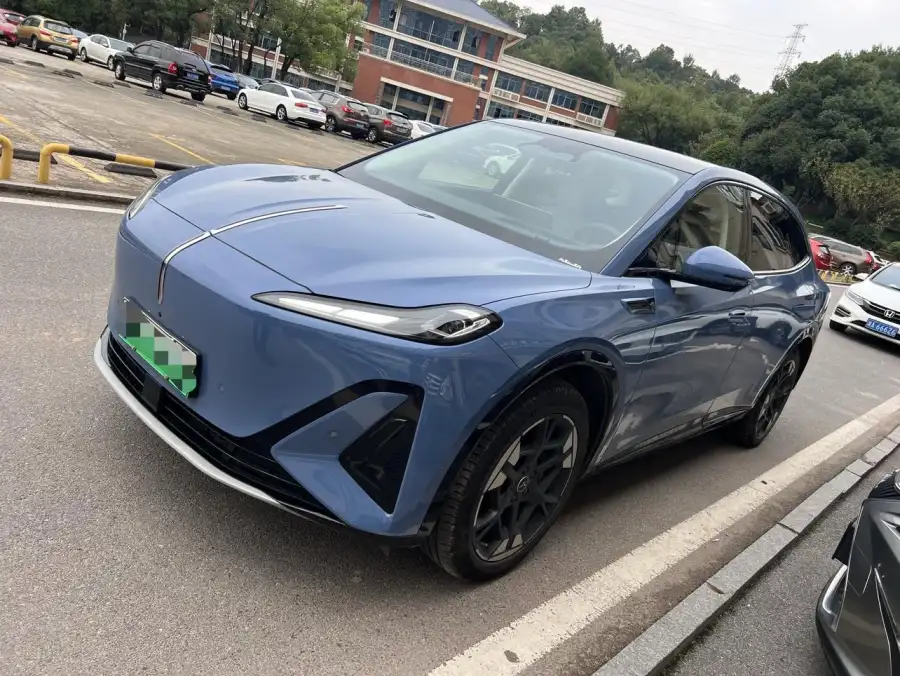 Hongqi Tiangong 06 660 4WD