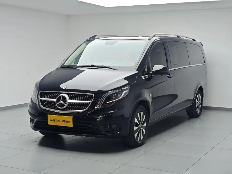Mercedes-Benz Vito 2.0T Elite 7 мест