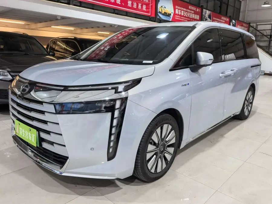 GAC Trumpchi E8 PHEV 2.0ATK 150km +
