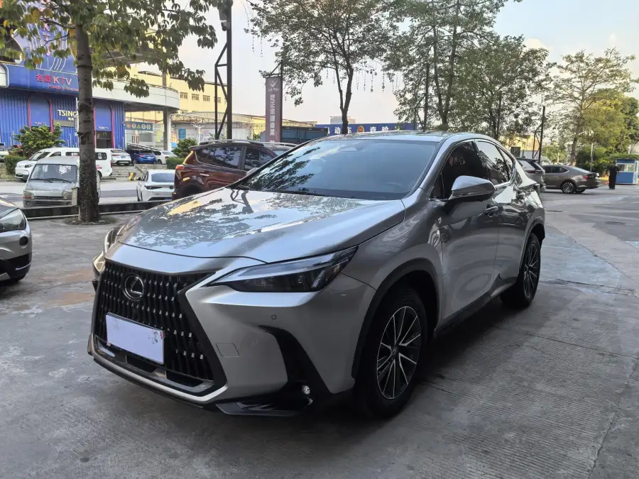 Lexus NX 350h 2WD