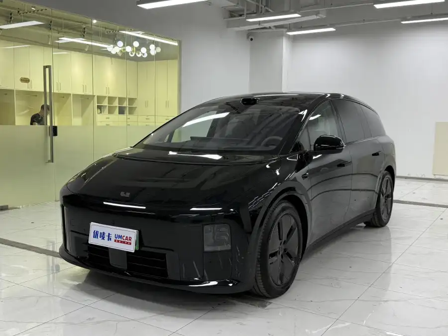 Li Auto i8 Standard