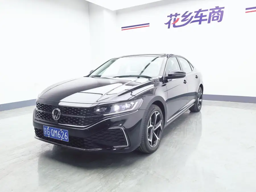Volkswagen Passat 380TSI