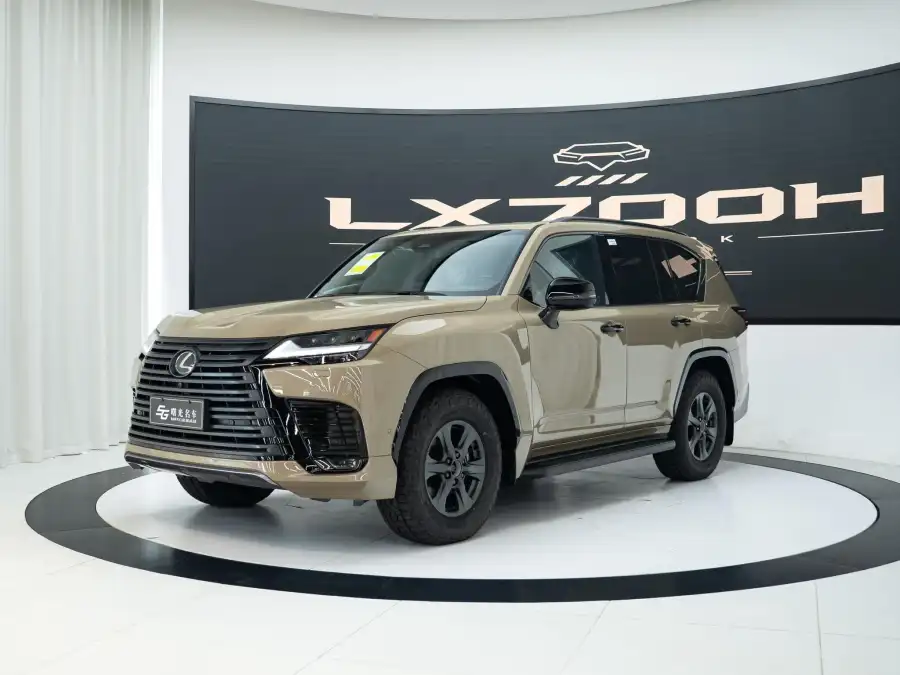 Lexus LX 700h OVERTRAIL