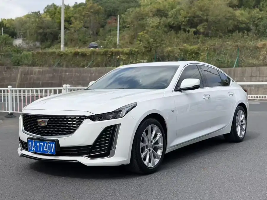 Cadillac CT5 28T Luxury Standard