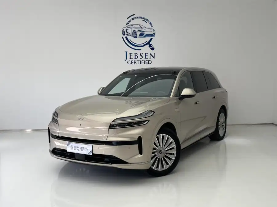 Onvo L90 6 мест Ultra