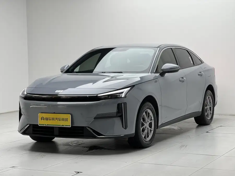 Geely Galaxy L6 1.5 EM-i DHT 60KM