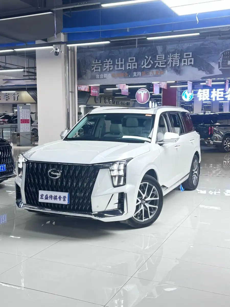 GAC Trumpchi GS8 2.0TM 2WD Premium 7 мест