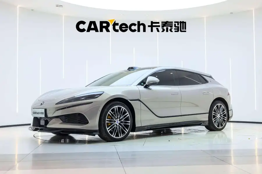 Denza Z9GT EV Flagship