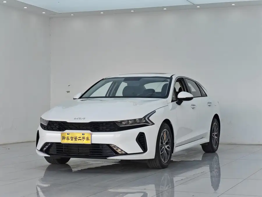 Kia K5 1.5T Luxury