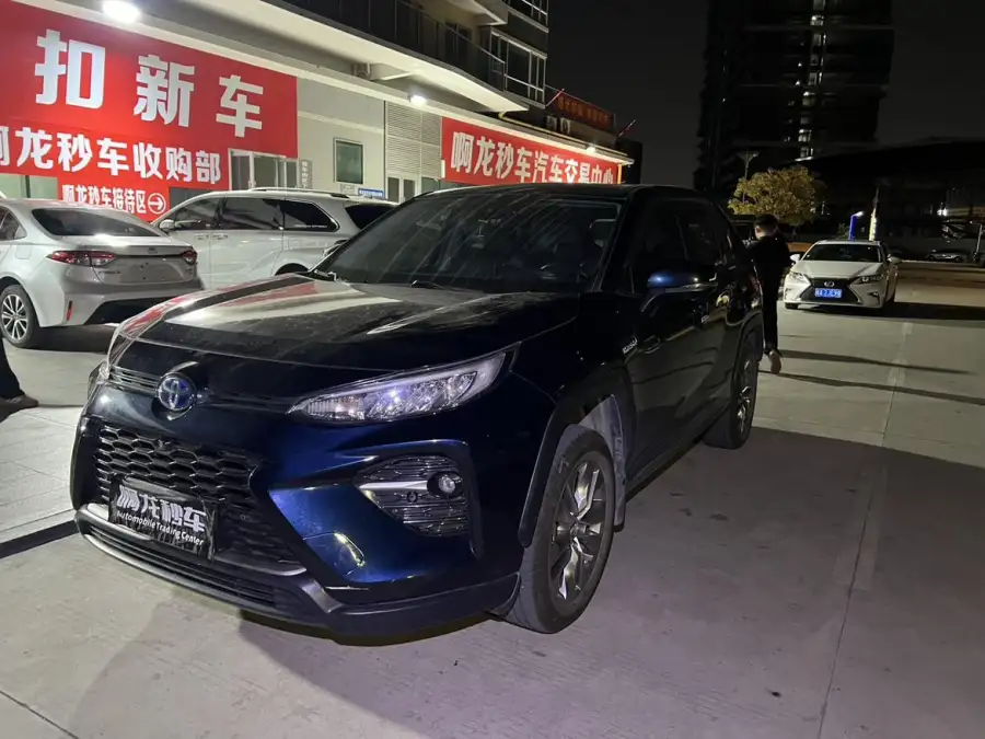 Toyota Wildlander 2.5L 2WD PLUS