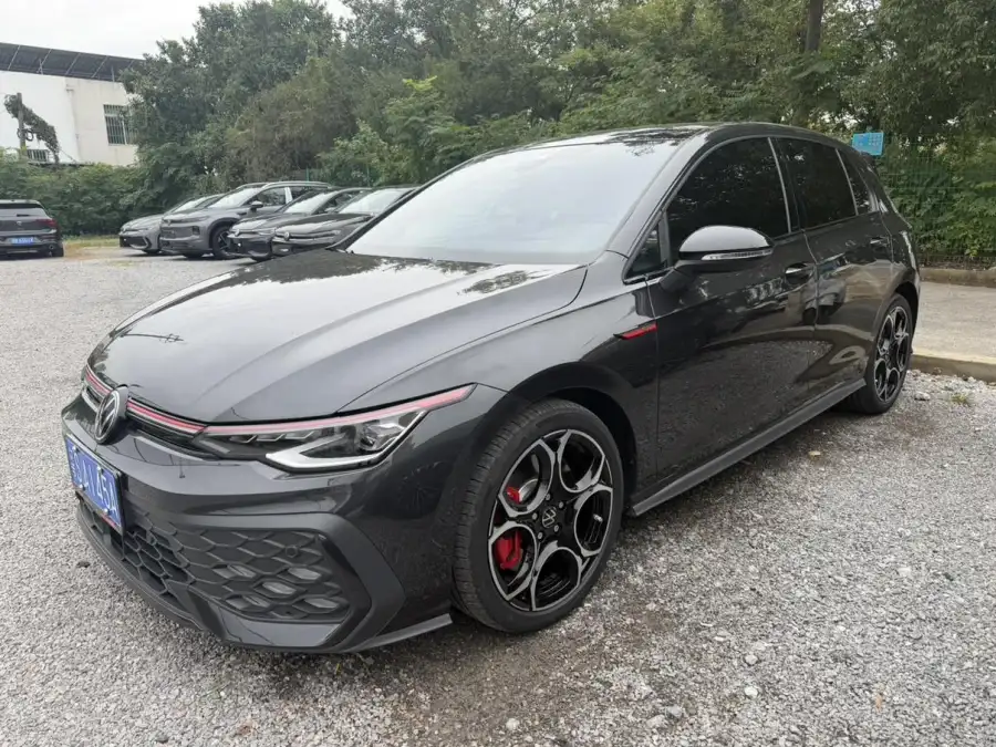 Volkswagen Golf GTI 380TSI DSG GTI