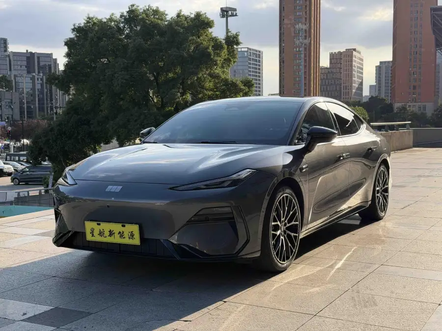 Geely Galaxy E8 620km Performance
