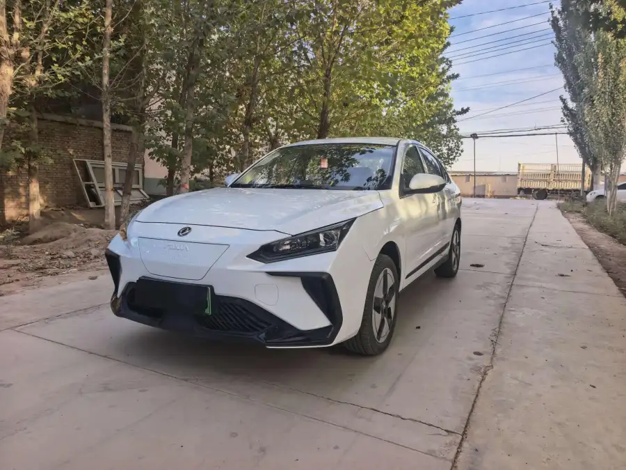 Dongfeng Aeolus E70 500