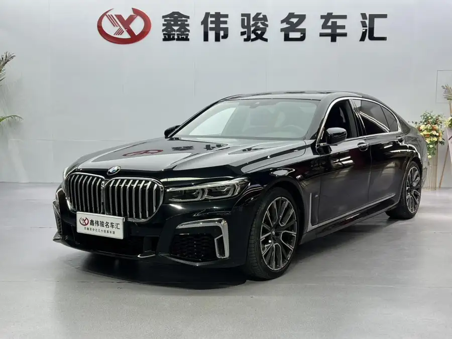 BMW 7 Series 740Li Lead M