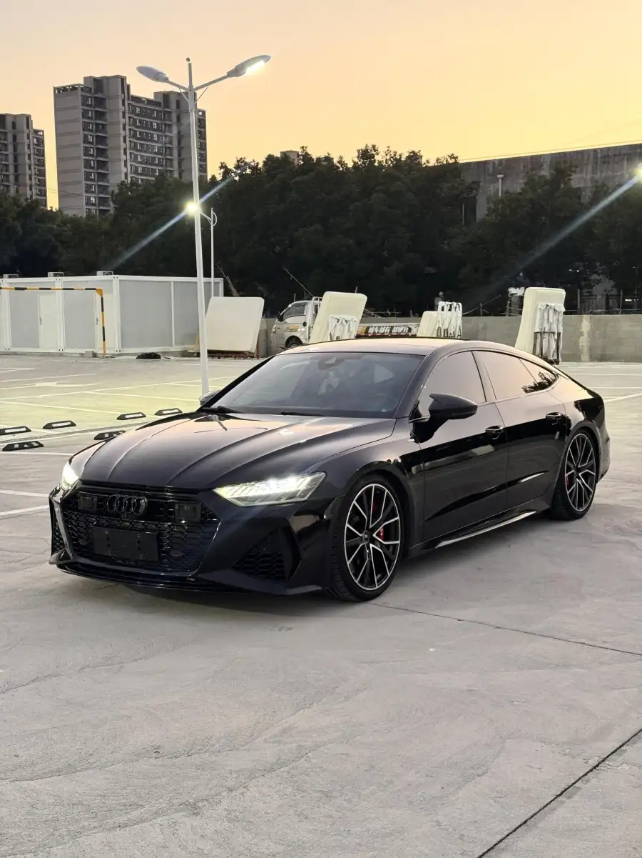 Audi A7 55 TFSI quattro