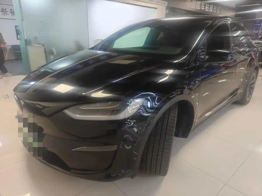 Tesla Model X Plaid
