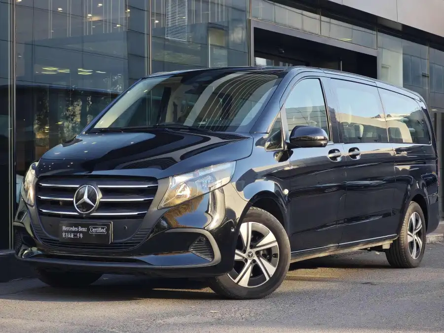 Mercedes-Benz Vito 2.0T 7 мест