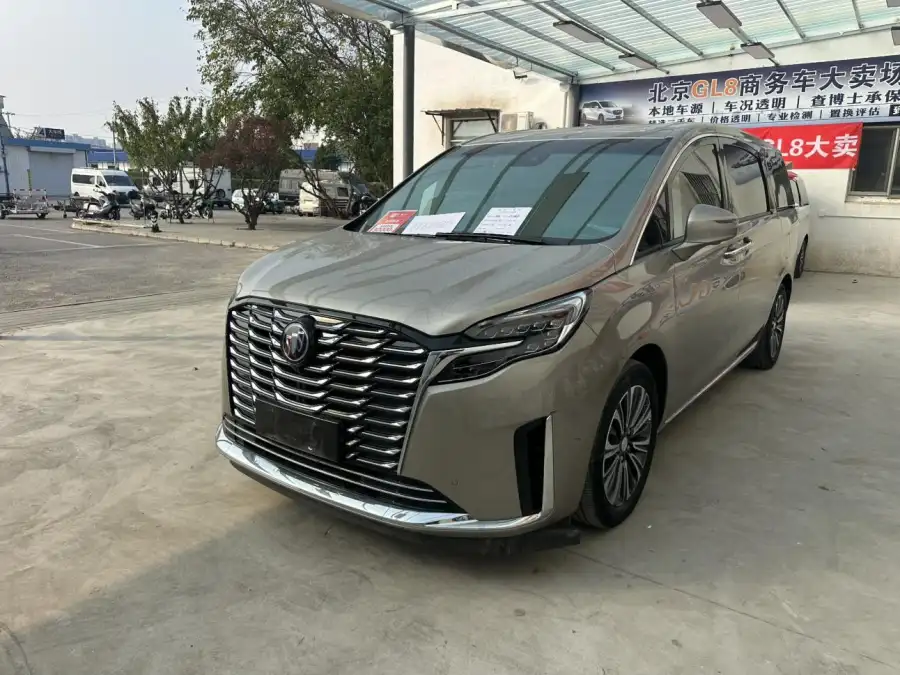 Buick GL8 ES 653T Luxury