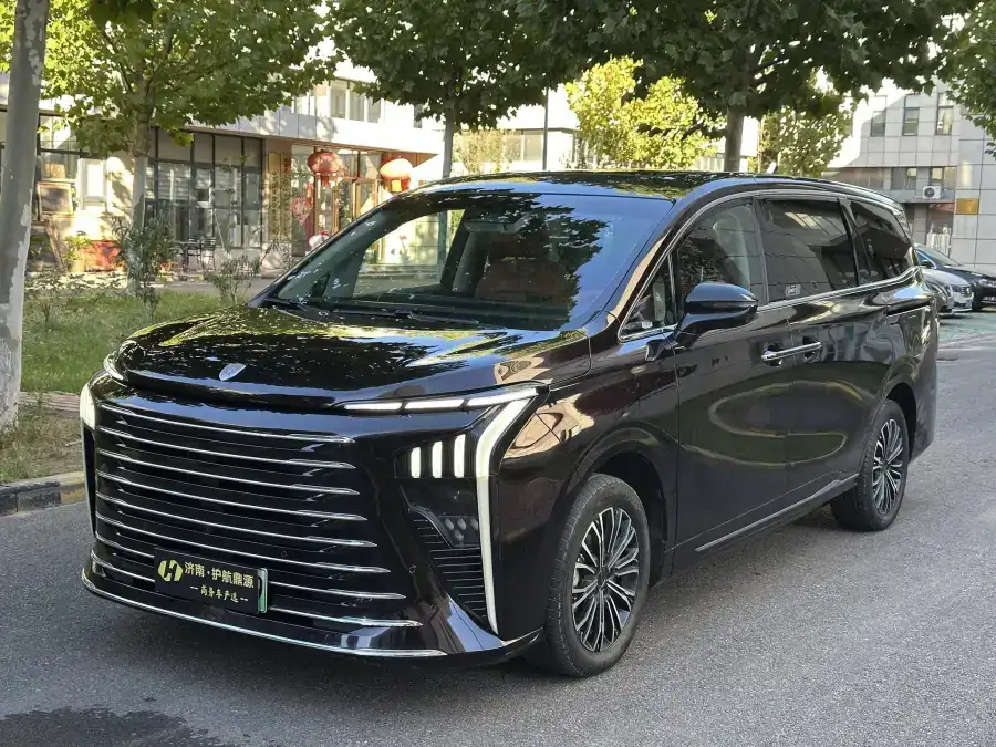 Dongfeng Forthing Xinghai V9 1.5TD 200km