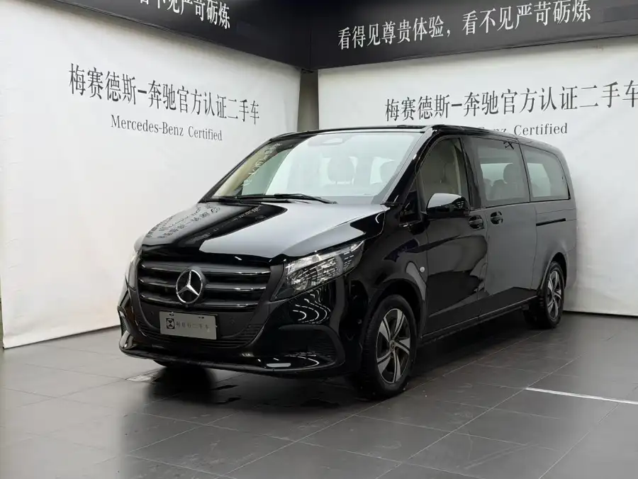 Mercedes-Benz Vito 2.0T 7 мест