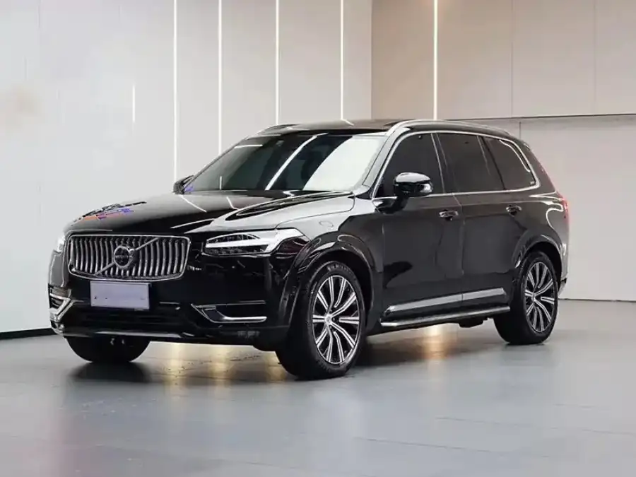 Volvo XC90 B6 Luxury 7 мест