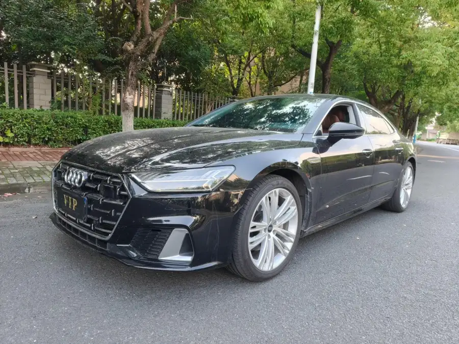 Audi A7L 45 TFSI quattro Black Knight
