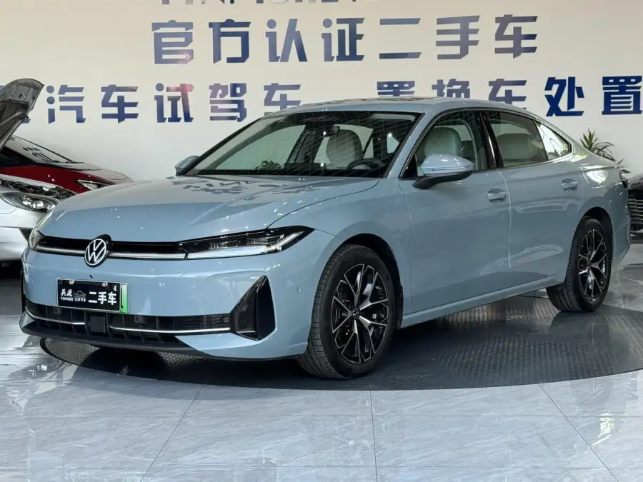 Volkswagen Passat PHEV ePro Flagship