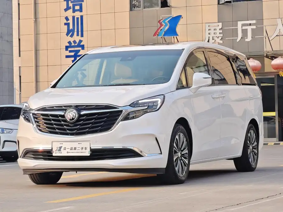 Buick GL8 ES 653T Luxury