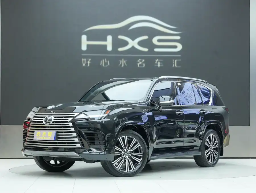 Lexus LX 700h