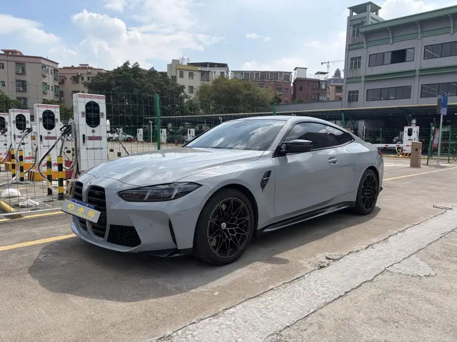 BMW M4 M4