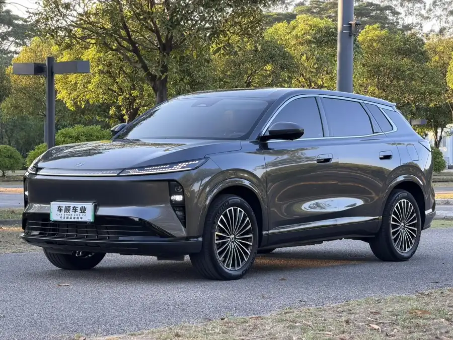 Dongfeng Aeolus L8 PHEV 185KM