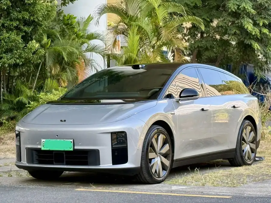 Li Auto i6 4WD Standard