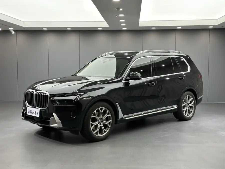 BMW X7 xDrive40i Lead 7 мест