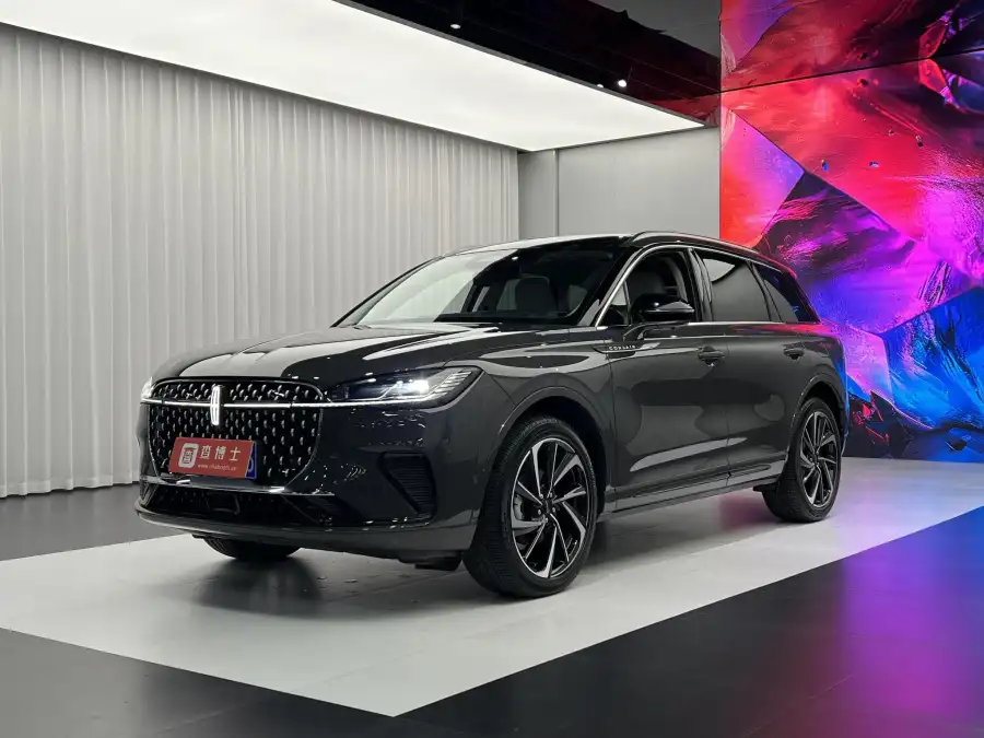 Lincoln Corsair 2.0T 4WD