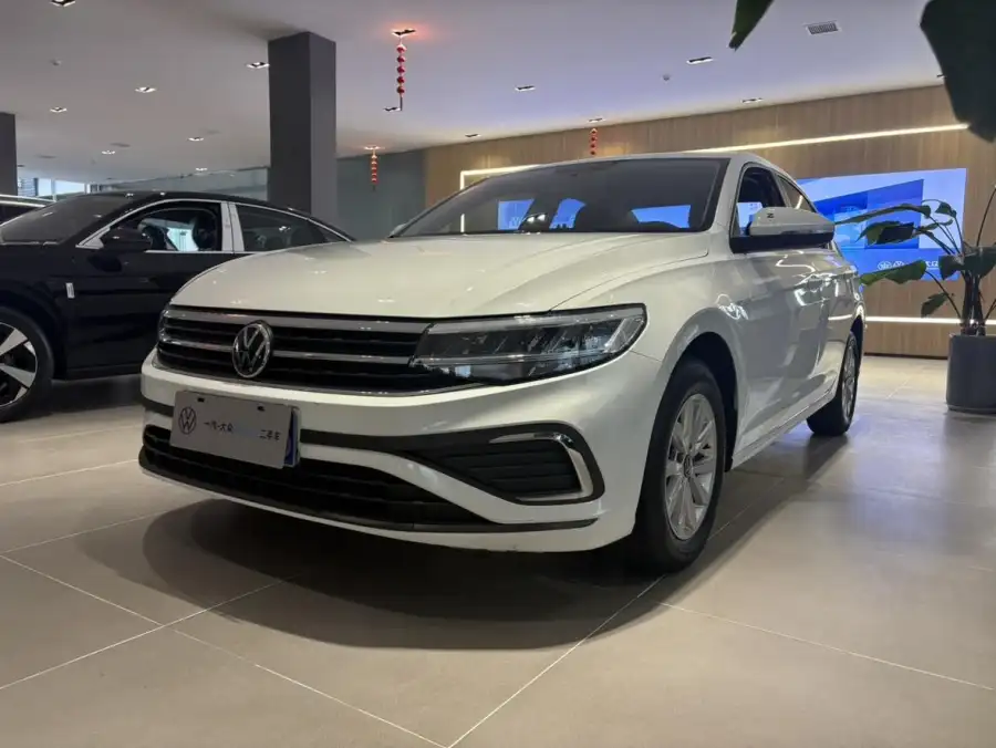 Volkswagen Bora 200TSI DSG