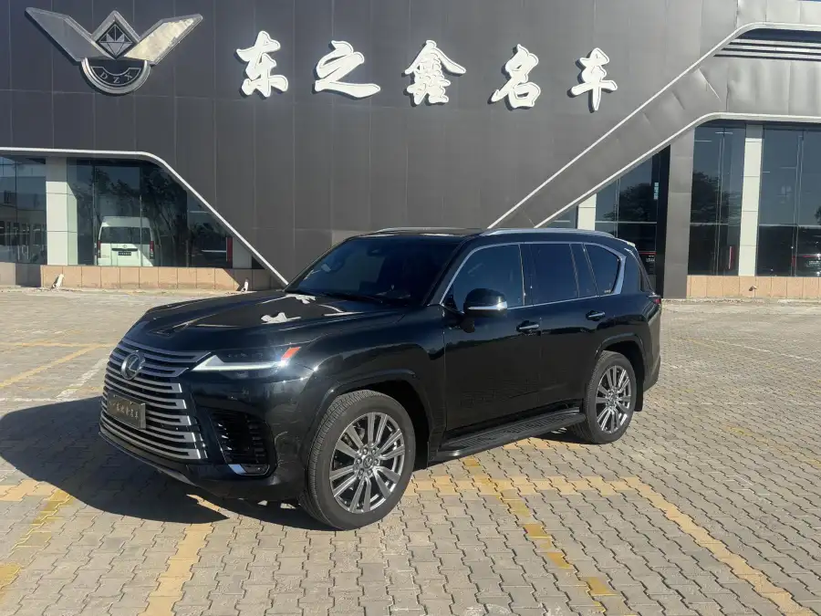 Lexus LX 700h VIP